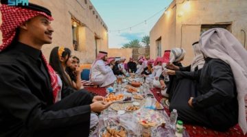 الإفطار الرمضاني بالبيوت التراثية بالباحة.. تجربة تمزج بين التقاليد الحية والنكهات الأصيلة