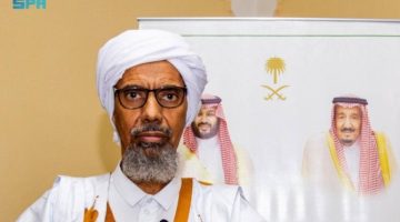 مفتي موريتانيا يثمن ما يقدمه برنامج هدية خادم الحرمين الشريفين لتوزيع التمور وتفطير الصائمين