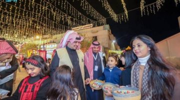 أمين حائل يتفقد الأسواق خلال فعالية “وسط البلد”