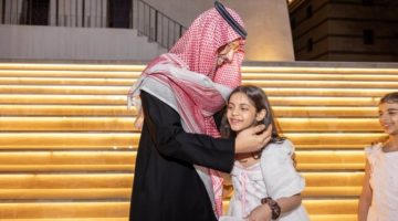 نائب أمير عسير يشارك أبناءه الأيتام الإفطار الرمضاني