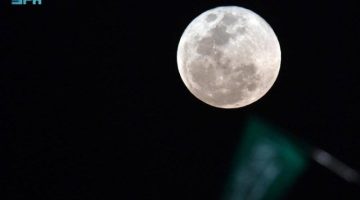 «بدر التمام» يعلن انتصاف رمضان
