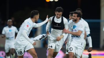 دوري روشن: الأخدود يحقق فوزًا ثمينًا على ضيفه الأهلي بنتيجة (2 – 1)