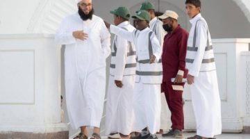411 متطوعًا يساندون جهود خدمة المصلين والزائرين في مساجد المدينة المنورة في شهر رمضان