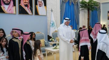محافظ الأحساء يشارك أبناءه الأيتام مأدبة الإفطار