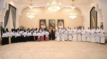محافظ الطائف يكرم 43 طالبا وطالبة فائزين بجائزة منافس