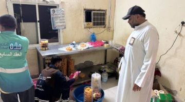 أمانة جدة تتلف 1.4 طن مواد غذائية فاسدة وتغلق معملاً عشوائياً للحلويات