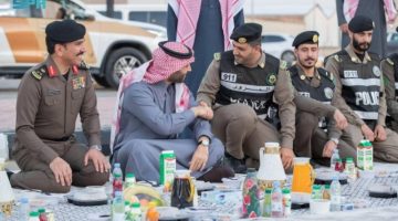 نائب أمير منطقة الجوف يشارك رجال الأمن إفطارهم الرمضاني