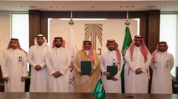 تُوقّيع عقد استثماري لتطوير حديقتي “الشعبة والمنيزلة “