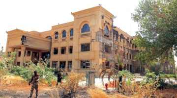 الجيش السودانيُّ يستعيد المصرف المركزيَّ من «الدعم السريع»