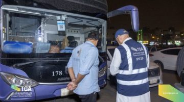 “هيئة النقل”: ضبط عدد مخالفين لنقلهم معتمرين بطرق غير نظامية
