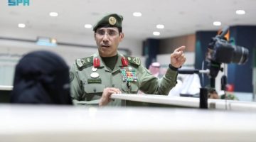 اللواء المربع يقف على سير العمل بصالة جوازات ميناء جدة الإسلامي