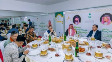 “الشؤون الإسلامية” تنفذ برنامجي خادم الحرمين الشريفين لتوزيع التمور وتفطير الصائمين في كمبوديا