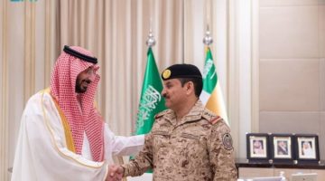 وزير الحرس الوطني يقلّد رئيس الجهاز العسكري رتبته الجديدة