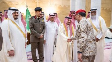 أمير منطقة الرياض ونائبه يستقبلان المُهنئين بعيد الفطر