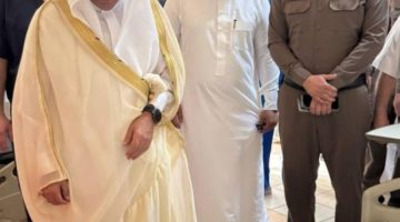 محافظ تربة يزور المرضى ويهنئهم بالعيد