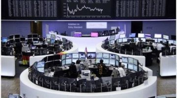 الأسهم الأوروبية تهوي إلى أدنى مستوى في شهرين