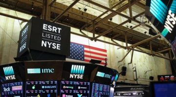 رسوم ترامب الجمركية تمحو 2.5 تريليون دولار من سوق الأسهم الأمريكية