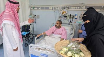 بلدية الدمام تعايد مسؤولي ومرضى مستشفى الملك فهد