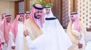 نائب أمير المنطقة الشرقية يستقبل منسوبي الإمارة المهنئين بعيد الفطر