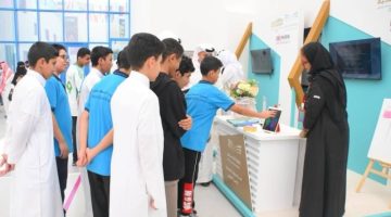 طلاب وطالبات مدارس جدة يزورون معرض الأمن والسلامة