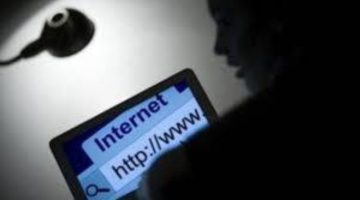 تضم 1.8 مليون مستخدم.. تفكيك شبكة دوليَّة تستغل الأطفال عبر الإنترنت