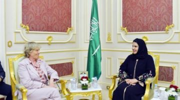 مساعد رئيس مجلس الشورى تلتقي رئيسة لجنة الشؤون الخارجية والدفاع بمجلس الشيوخ الإيطالي